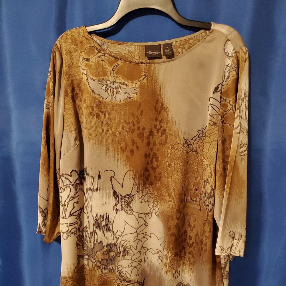 Chico's Inclined Hem tunic top